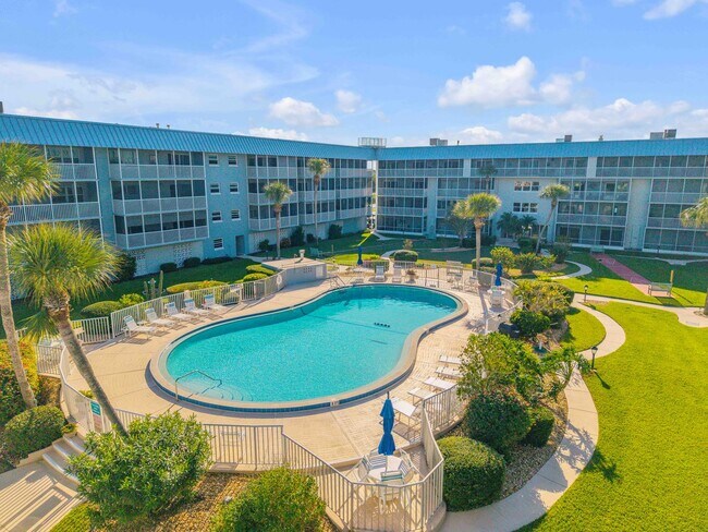 Building Photo - New Smyrna 2BD/2BA Beach Condo in Waterfront Community!