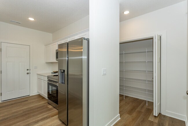 Building Photo - 3105 Bracken Pl