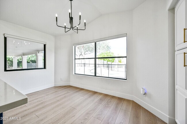 Building Photo - 12810 E Yucca St