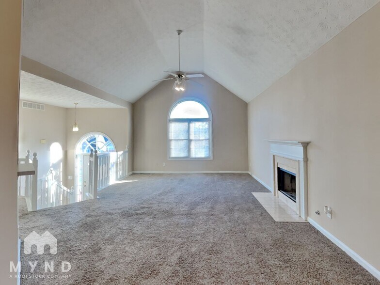 Building Photo - 123 Eagle Glen Dr