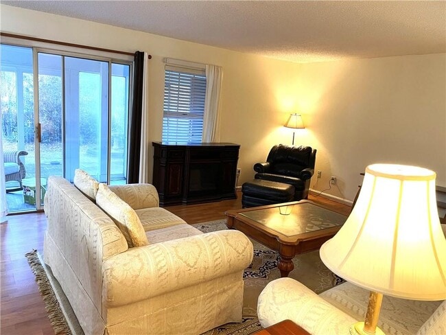 Building Photo - 3083 Westwood Way