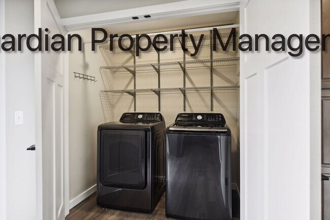 Building Photo - 3916-3918 Sheridan Ave S