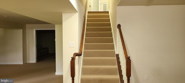 Building Photo - 4506 Nightingale Ct