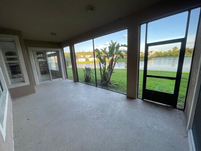 Building Photo - BRISTOL ESTATES 4 BEDRROM, 4 BATHROOMS, 3 CAR GARAGE HOUSE