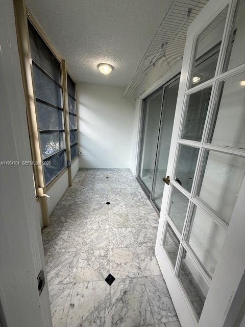 Building Photo - 20200 NE 29th Ct