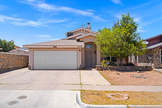 Primary Photo - 5009 Cedar Sands Ln