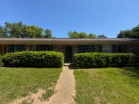 Building Photo - 12402 Gentry St