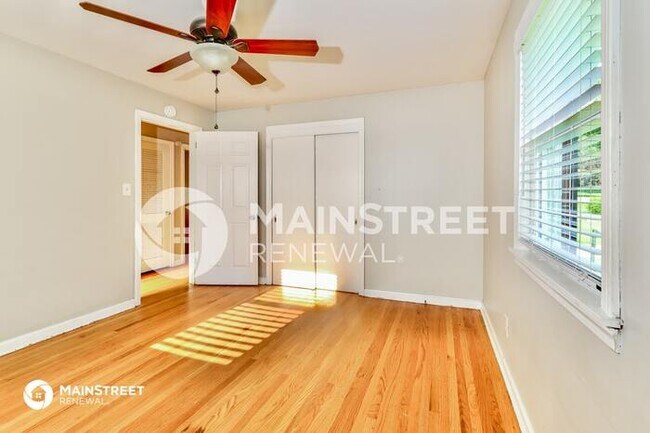 Building Photo - 1615 Stafford Ave, Louisville, KY 40216