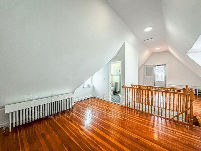 Building Photo - 4412 Volta Pl NW