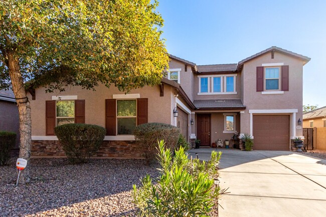 Building Photo - Gorgeous Home in San Tan Valley with Priva...