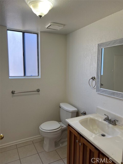 Building Photo - 4520 Pso Hermoso
