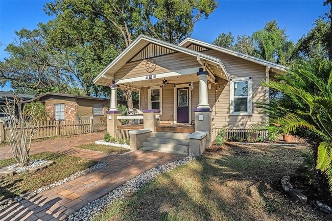 Building Photo - 1014 E Emma St