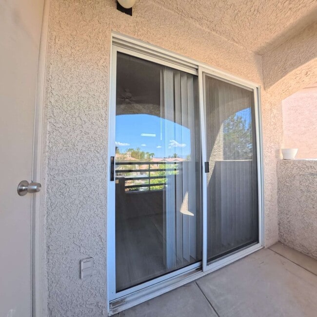 Building Photo - Upgraded 1 Bed 1 Bath Second-Story Condo at Opulence!