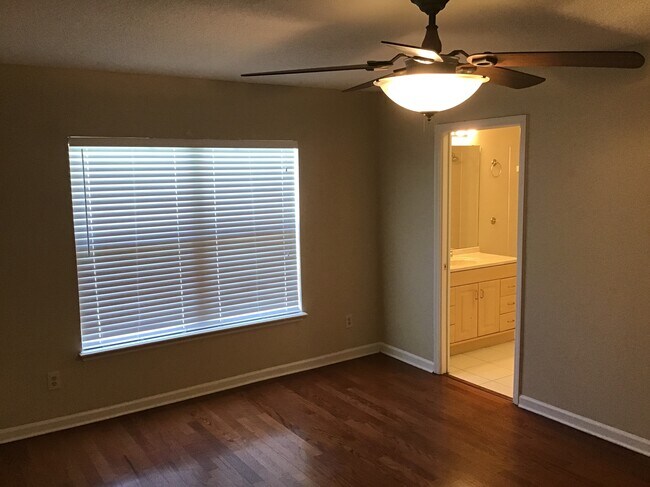 Building Photo - 3264 Fox Squirrel Dr