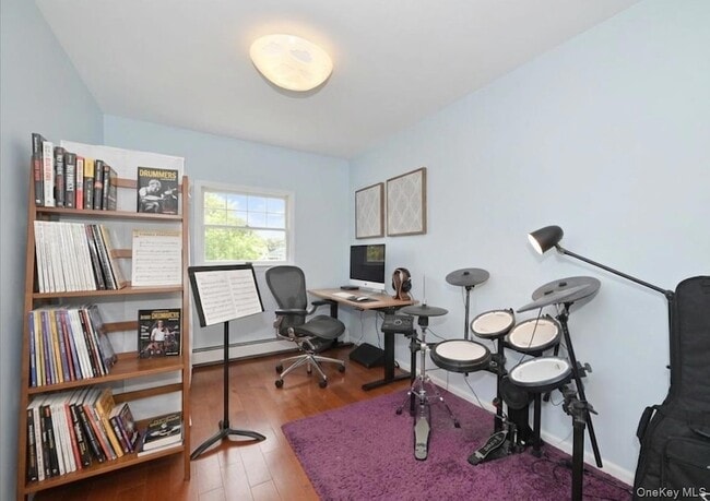 Building Photo - 43 Flagstone Ln