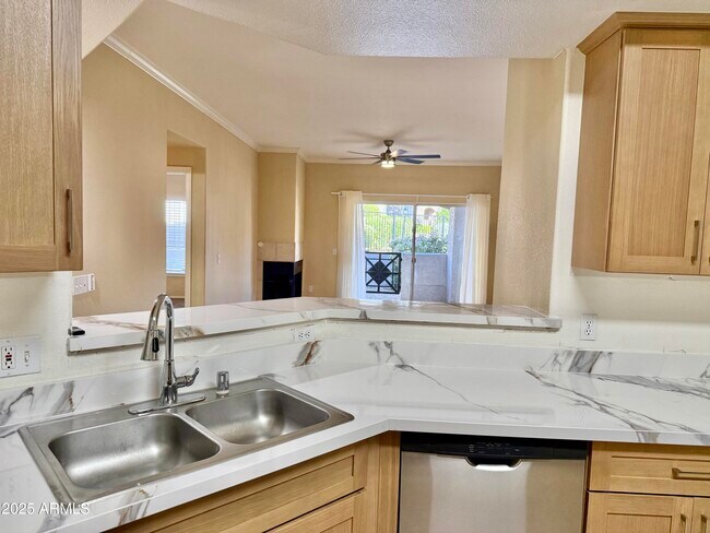 Building Photo - 3236 E Chandler Blvd