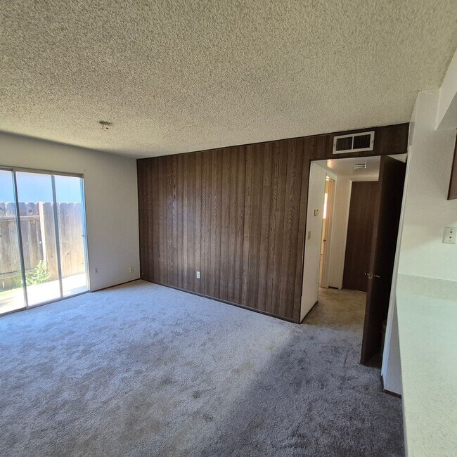 Building Photo - 3332 Jayanne Way