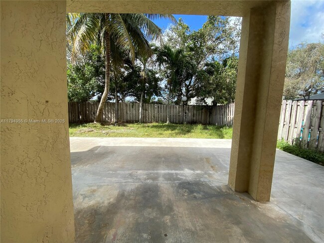 Building Photo - 19522 NW 79th Pl