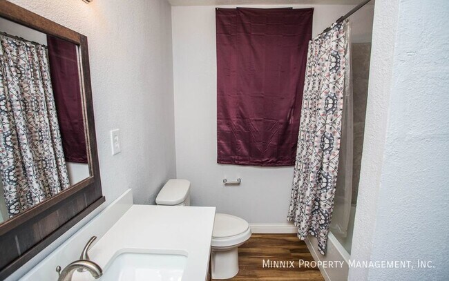 Building Photo - 1320 60th St