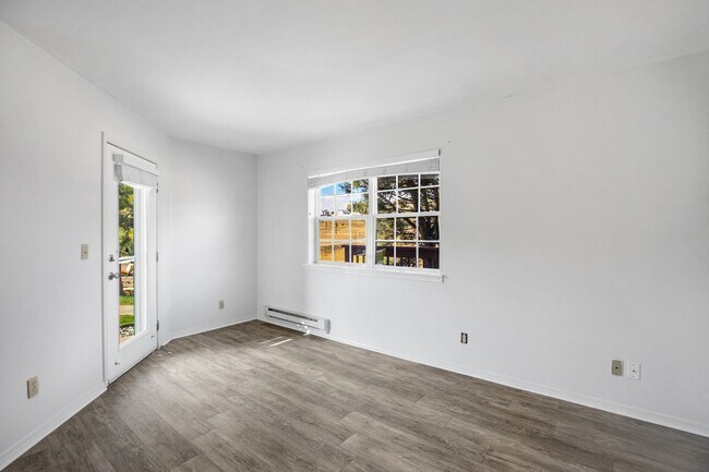 Building Photo - 120 Whalen Ave