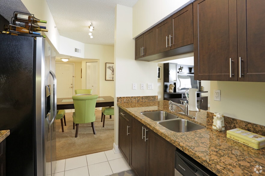 The Upton Apartments Hollywood, FL Apartment Finder