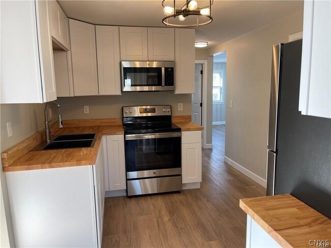 Building Photo - 4900 Bear Rd