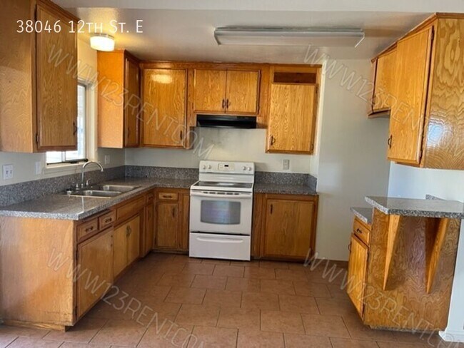 Building Photo - 38046 12th St E