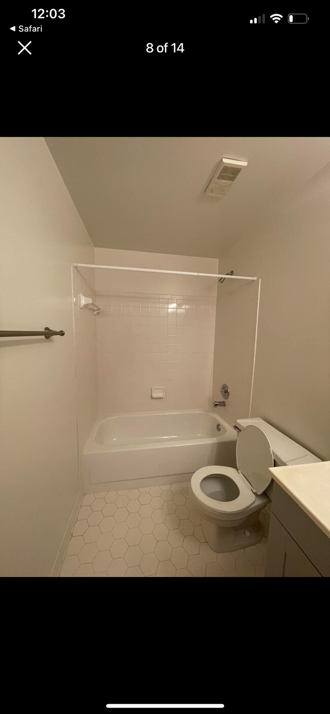 Building Photo - 2736 Winston Ct