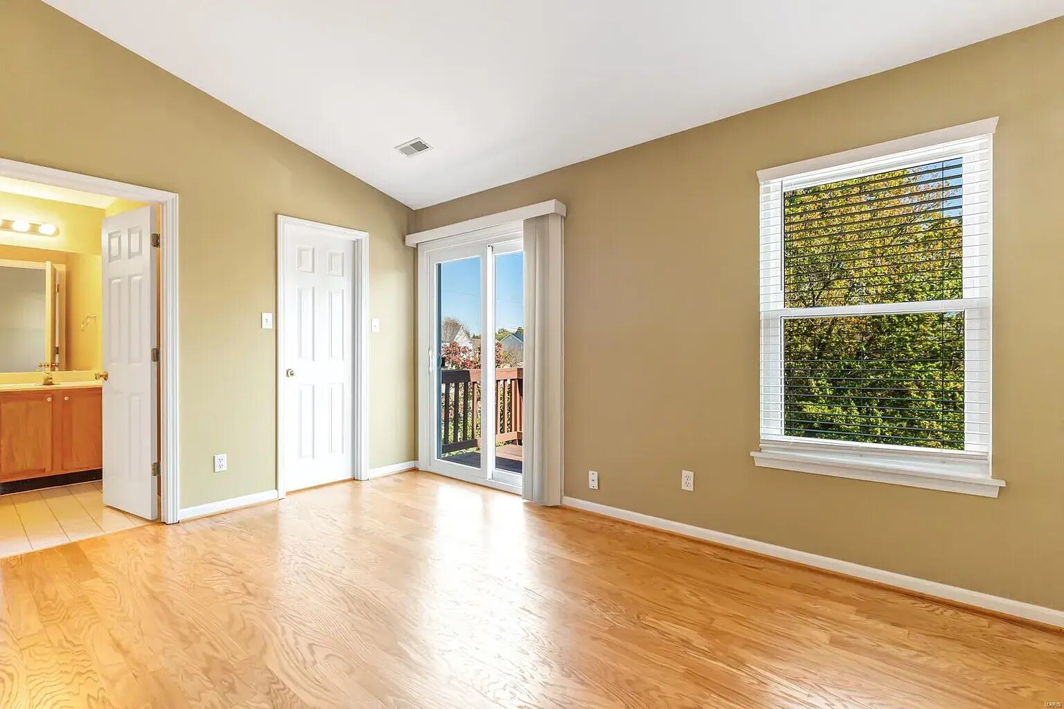 Building Photo - 115 Timber Creek Dr