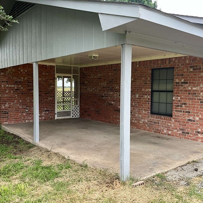 Building Photo - 24289 TX-19