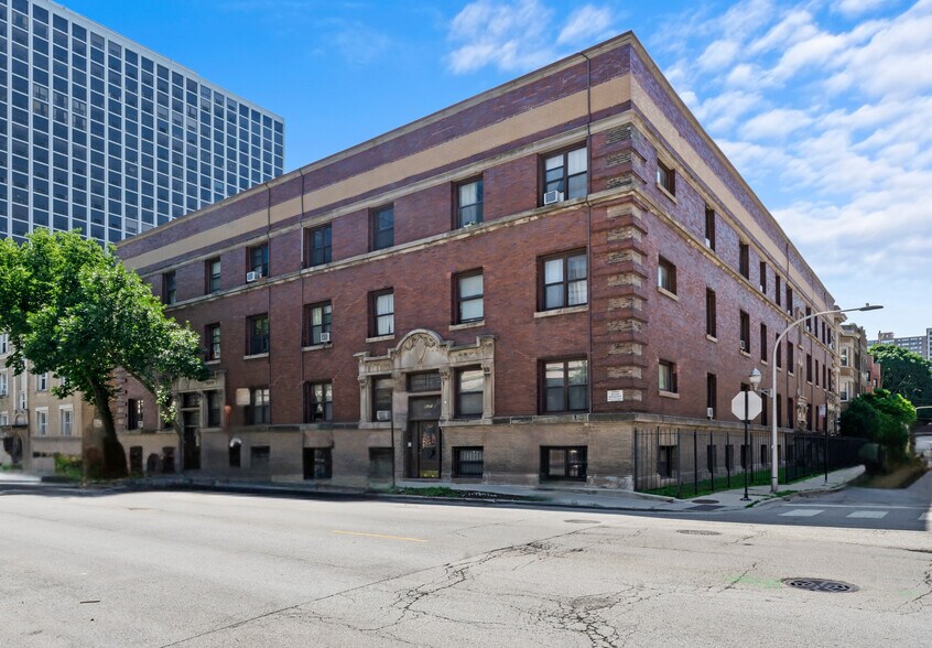 Building Photo - Montrose Point Apartments