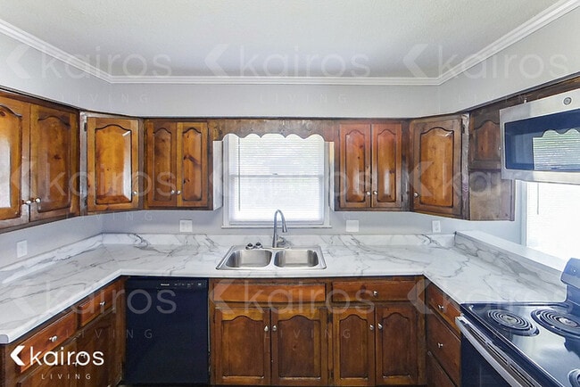Building Photo - 2657 Old Orchard Ln
