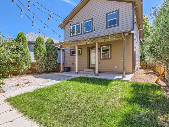 Building Photo - COMING IN  May!!!!!!  Spacious 4 Bedroom, ...
