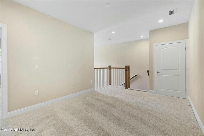 Building Photo - 143 Liberty Bell Rd