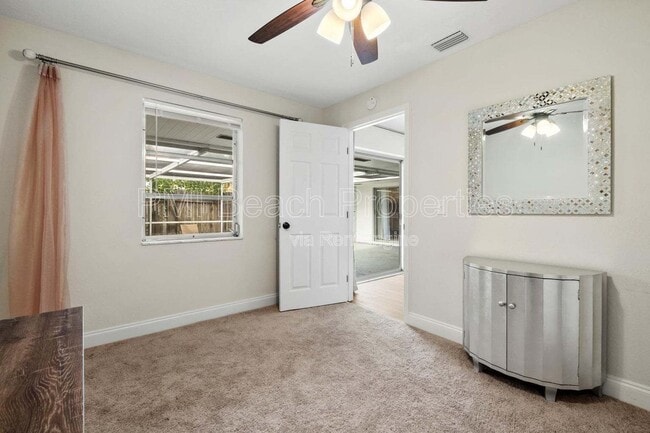 Building Photo - 93 East Ct