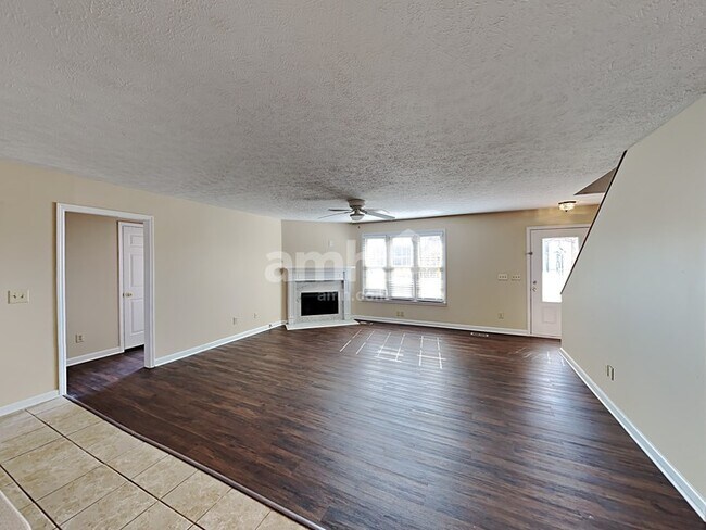 Building Photo - 225 Bluefield Ln