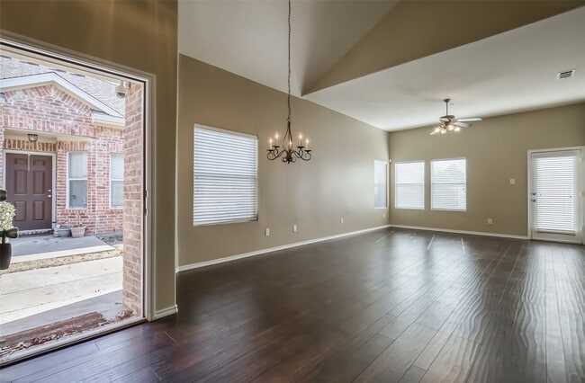 Building Photo - 10091 Summit Run Dr