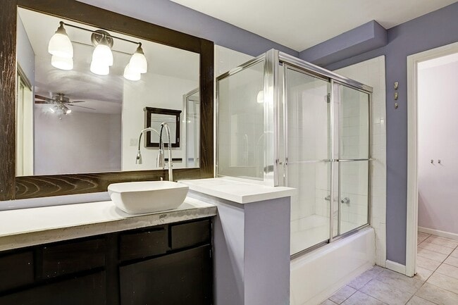 Building Photo - 4320 Hazard St