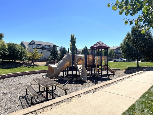 Building Photo - Bright 2 Bed, 2 Bath Condo in Fort Collins!!