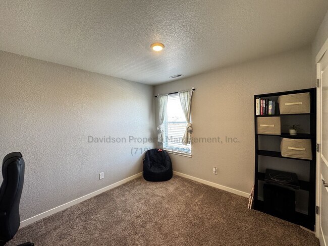 Building Photo - 10092 Castor Dr