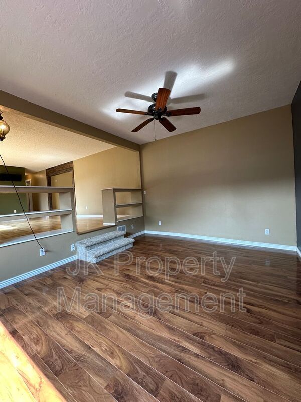 Building Photo - 710 48th St S