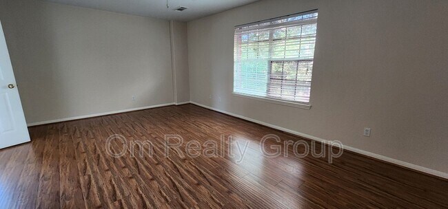 Building Photo - 9710 Fieldbloom Ln
