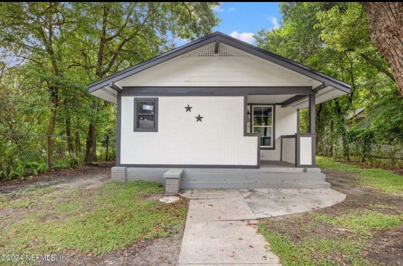 Building Photo - 922 Glencarin St