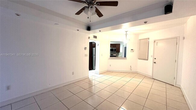 Building Photo - 1701 NE Miami Gardens Dr