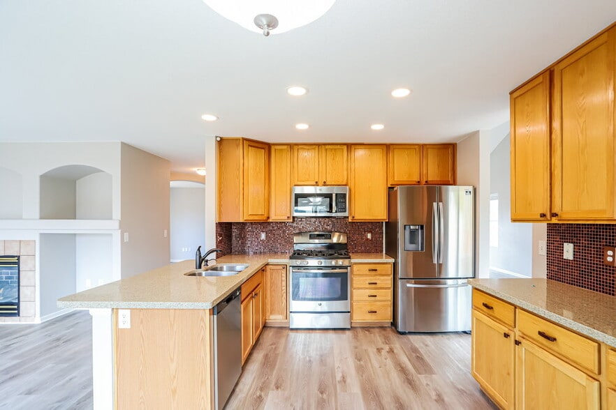 Building Photo - 5308 Creek Way