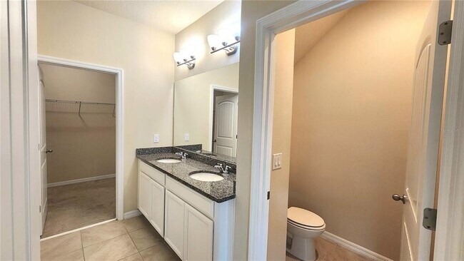 Building Photo - 16749 Harper Cove Dr