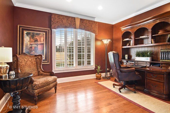 Building Photo - 21 Doral Dr