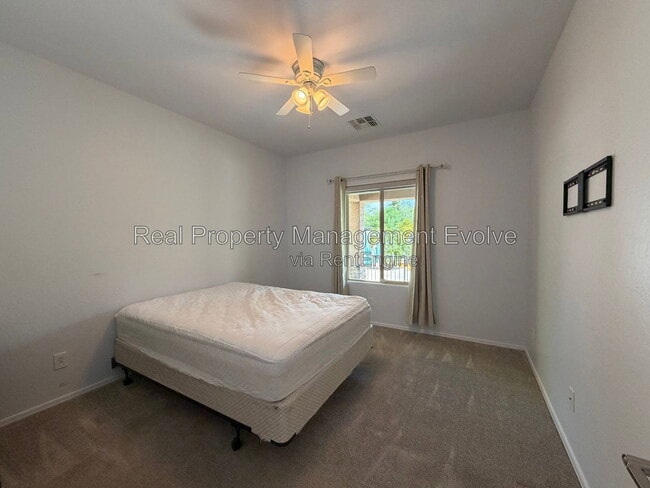 Building Photo - 5164 W Quail Track Dr