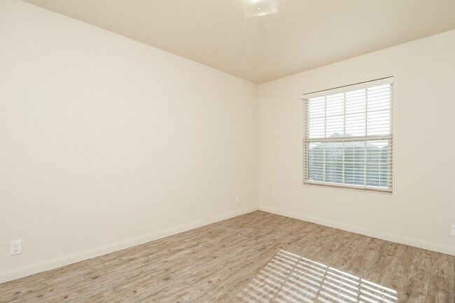 Building Photo - 8618 Tesoro Hills