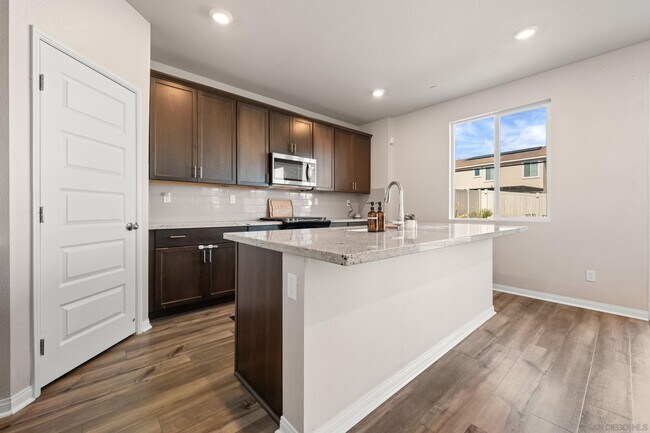Building Photo - 13305 Cultivate Ct